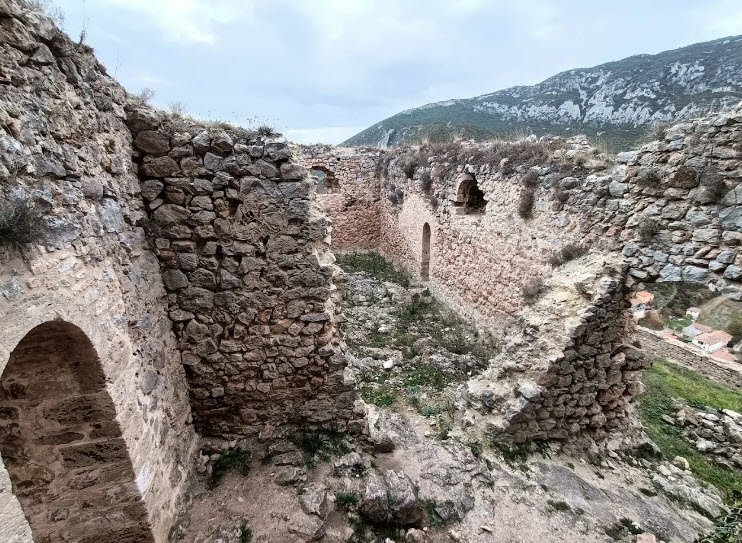 Castillo de Ocio o de Lanos, Spain